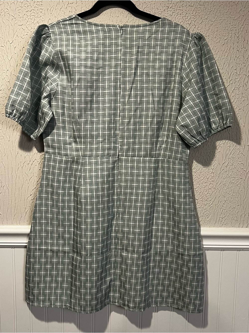 Princess Polly Skylar Rose Sage Green Deep V Neck puff sleeve mini dress size 12 - Picture 6 of 13